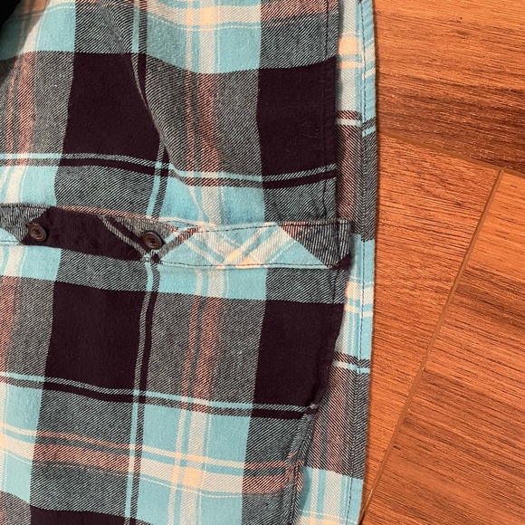 Woolrich woman flannel shirt. - Picture 9 of 10